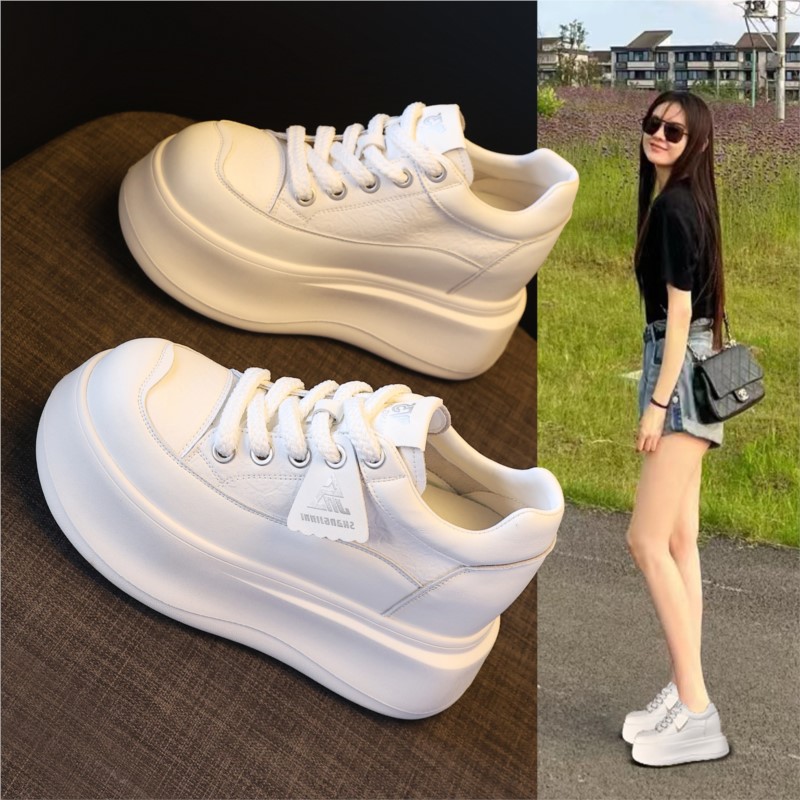 Chunky Sneaker Platform - أحذية رياضية نسائية بمنصة 8.5 سم