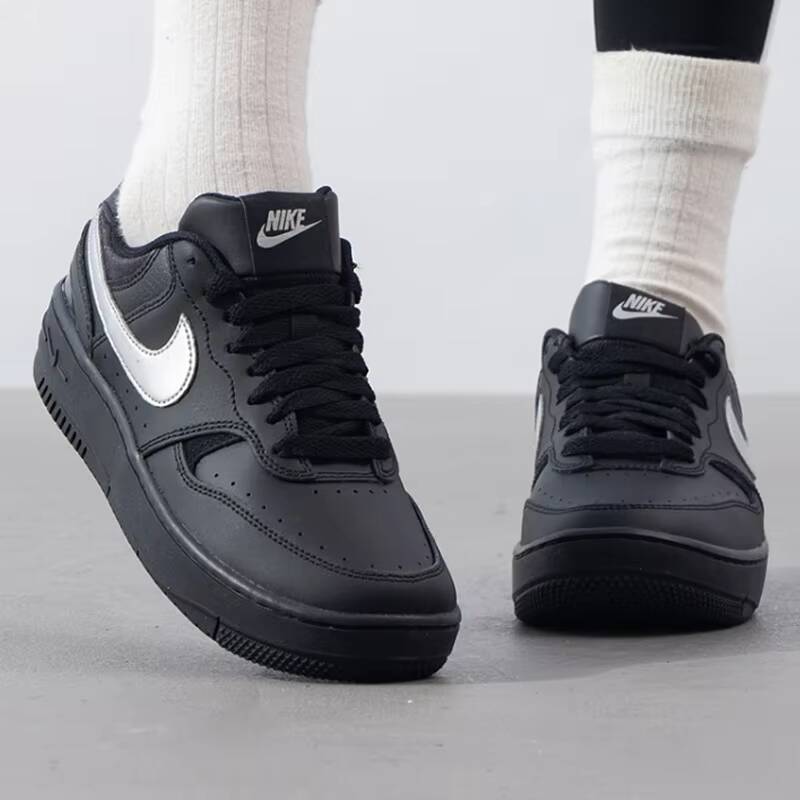 حذاء رياضي نسائي جديد 2026 من  - مراجعة Street Fashion Nike وسعره