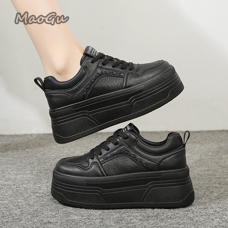 أحذية رياضية بيضاء نسائية لزيا - مراجعة Chunky Sneaker Platform وسعره
