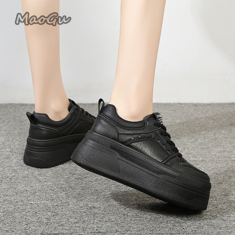 أحذية رياضية بيضاء نسائية لزيا - مراجعة Chunky Sneaker Platform وسعره