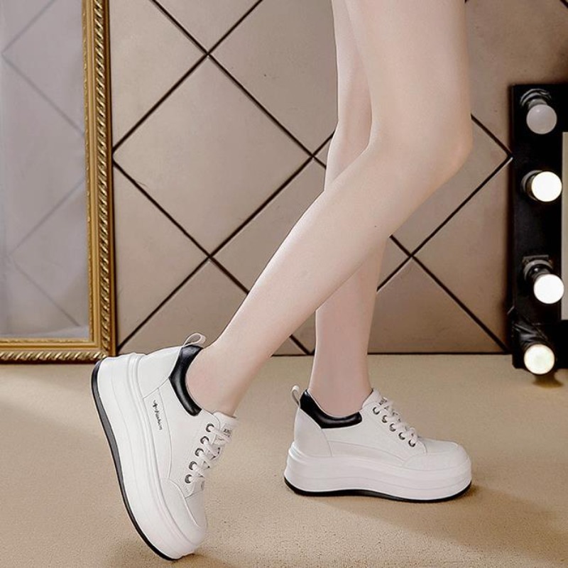 أحذية رياضية نسائية بكعب 8 سم  - مراجعة Chunky Sneaker Platform وسعره