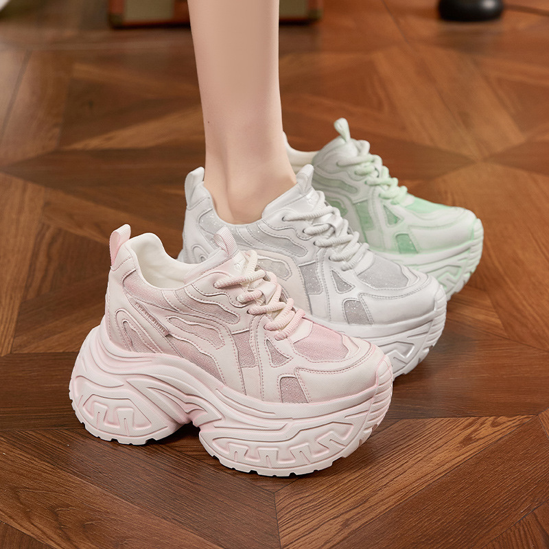 أحذية رياضية نسائية أنيقة بنعل - مراجعة Chunky Sneaker Platform وسعره