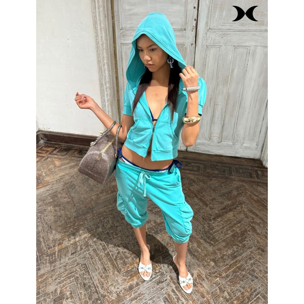 طقم رياضي عصري بلون موحد على ط - مراجعة Street For Fashion وسعره