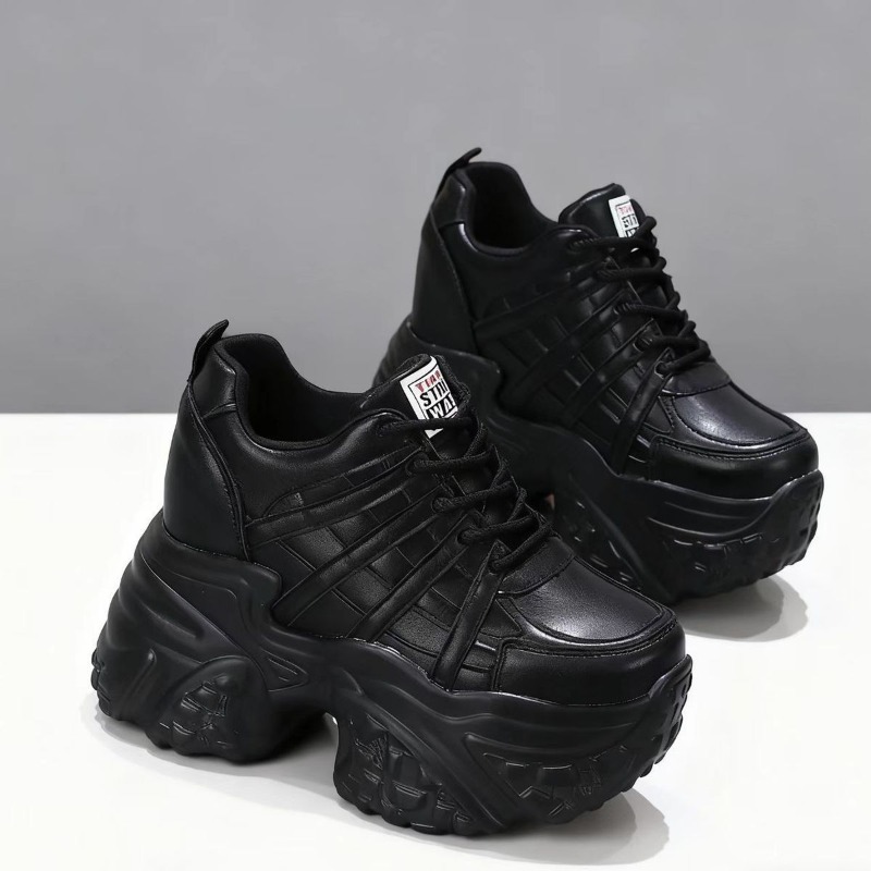 أحذية رياضية نسائية جديدة لعام - مراجعة Chunky Sneaker Platform وسعره